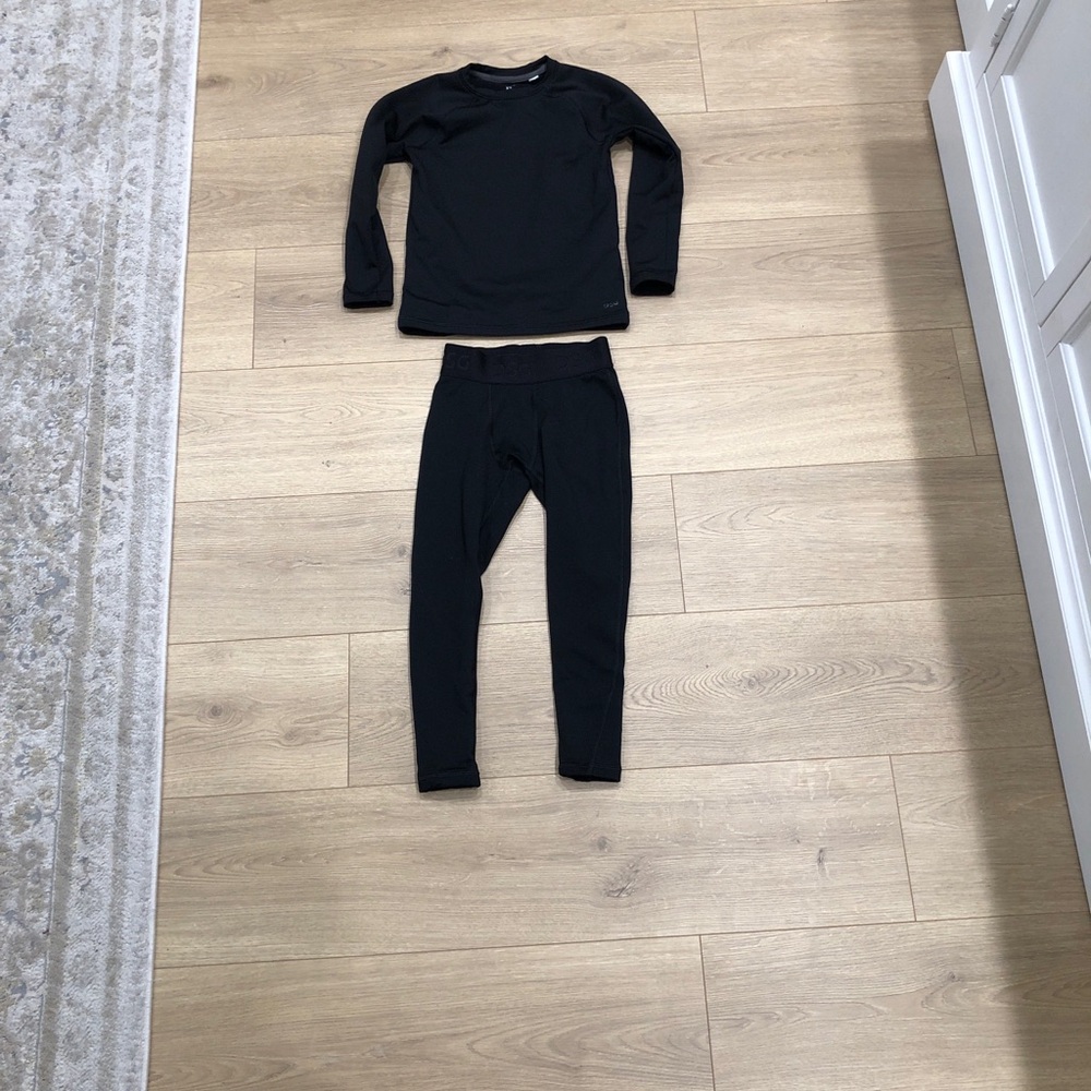 DSG Youth XS (6-7) Cold Weather Compression Black Long Sleeve Shirt and Pants